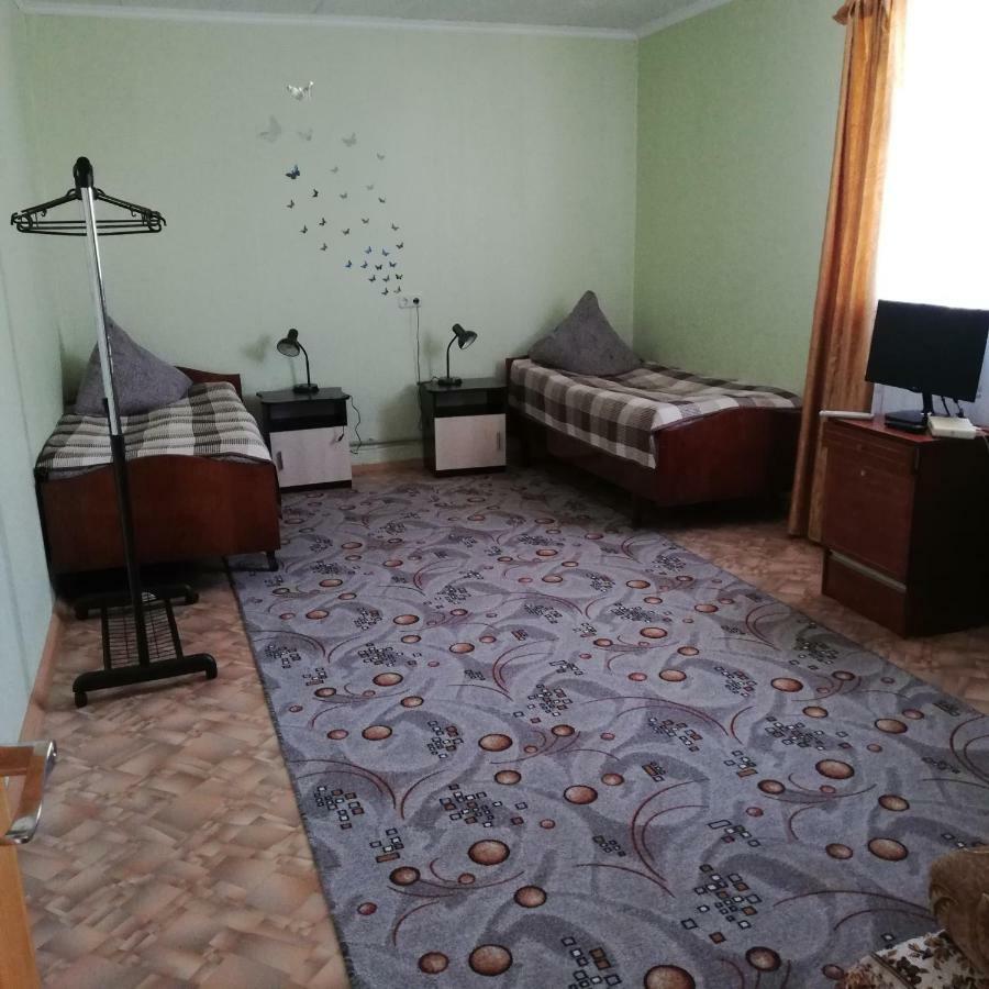 Belye Rozy Hotel Nyasvizh Ngoại thất bức ảnh